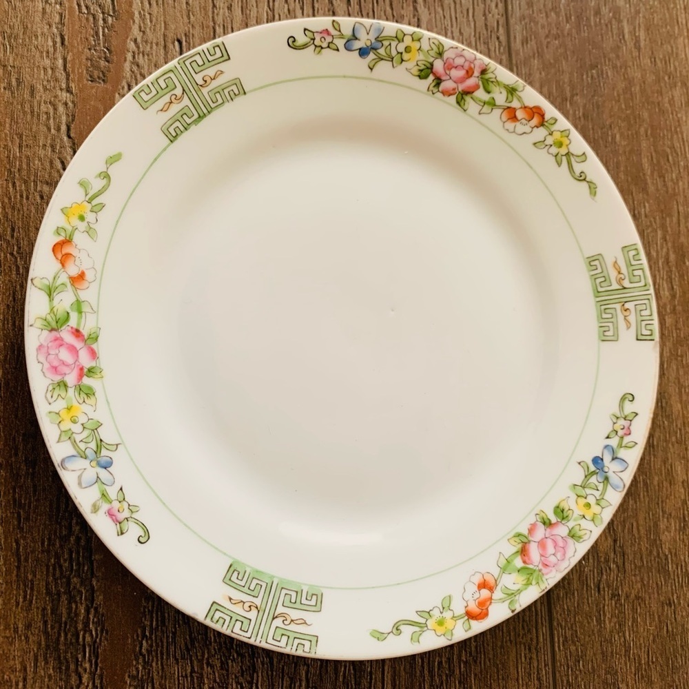 Lot of 2 Imperial Nippon Hand Painted 6 1/2" Plates